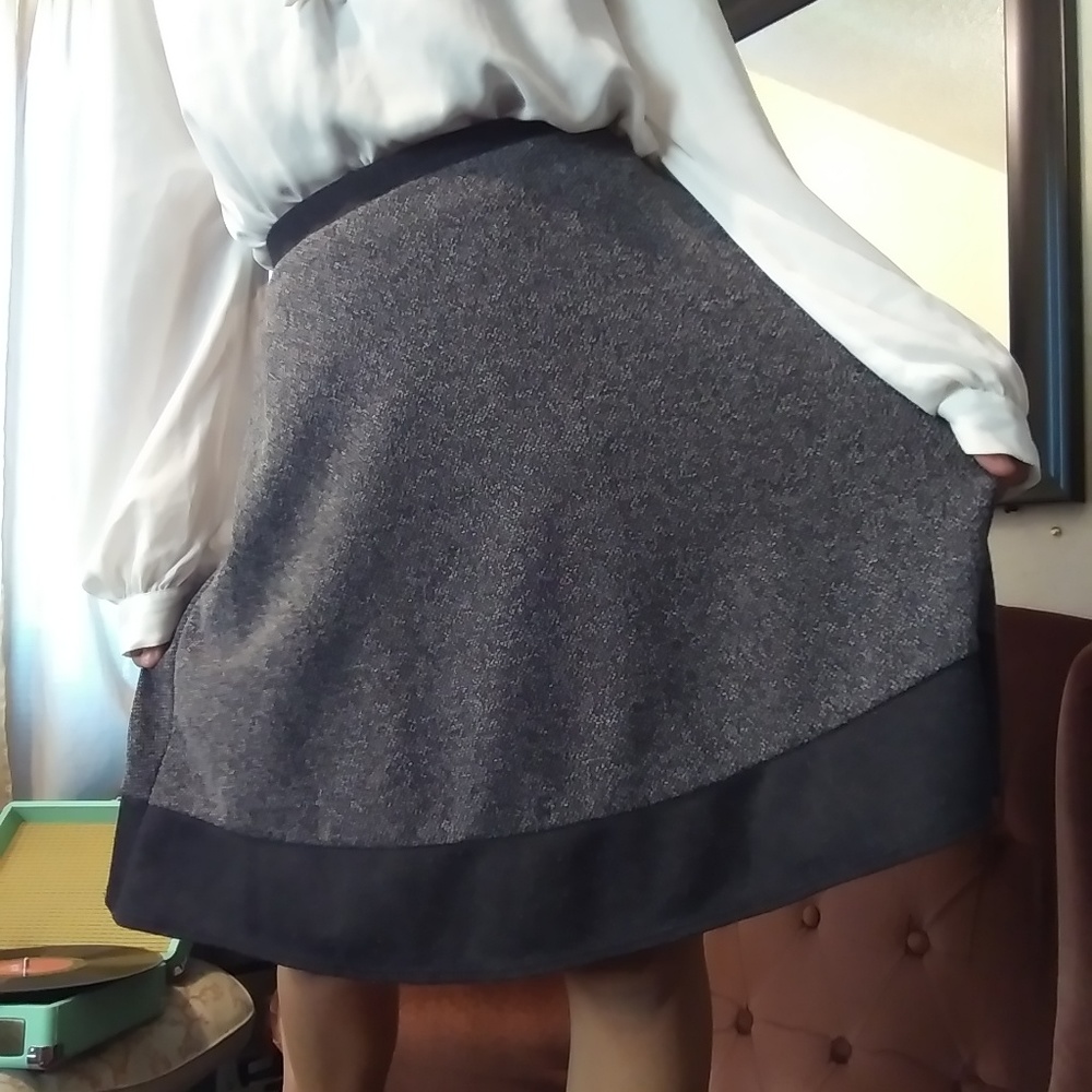 Librarian style cute skirt